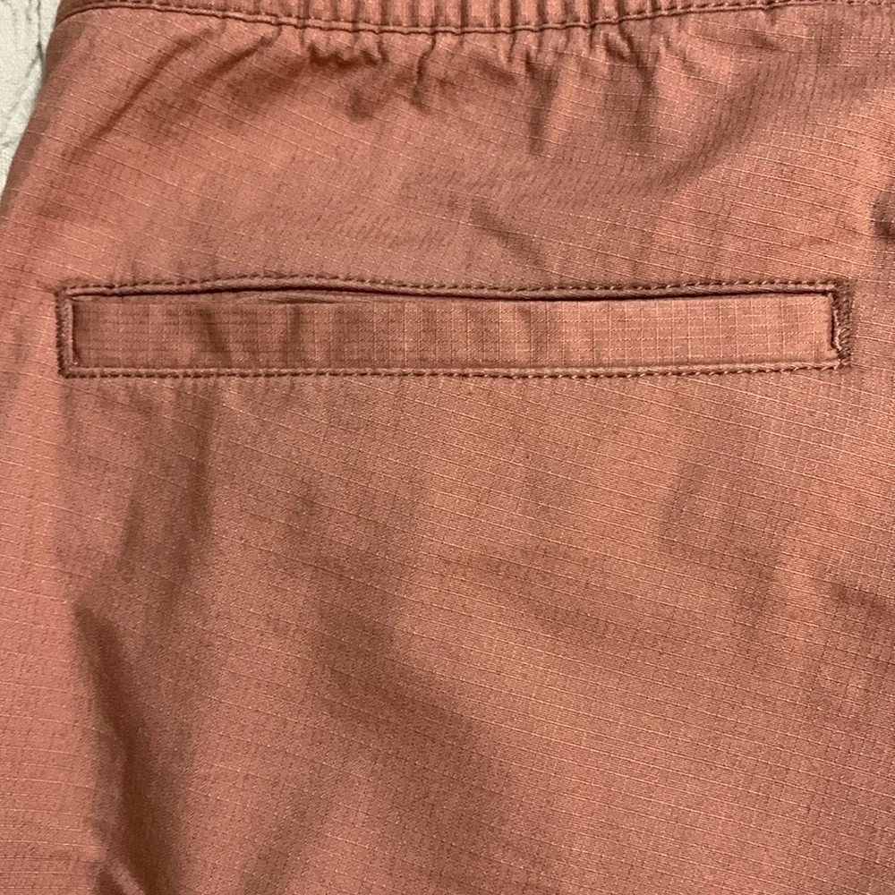 Vuori Women’s Ripstop Mauve Elastic Waist Drawstring Cotton Five-Pocket Pants XS